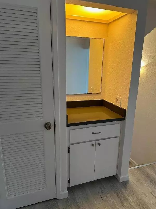Hayward, CA 94541,18003 Incline PL