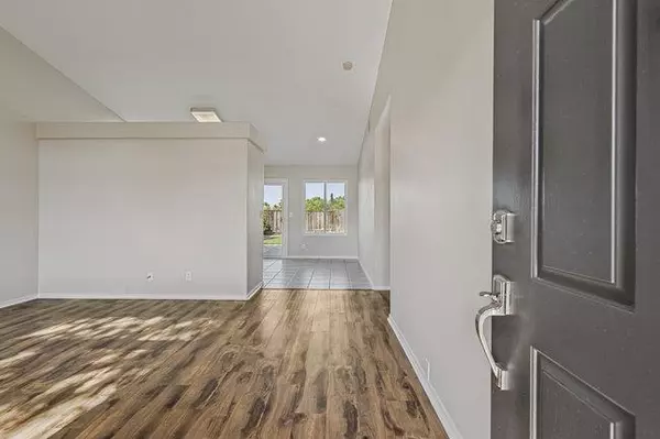 Hollister, CA 95023,2240 Preston CT