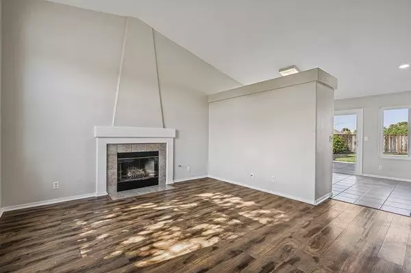 Hollister, CA 95023,2240 Preston CT