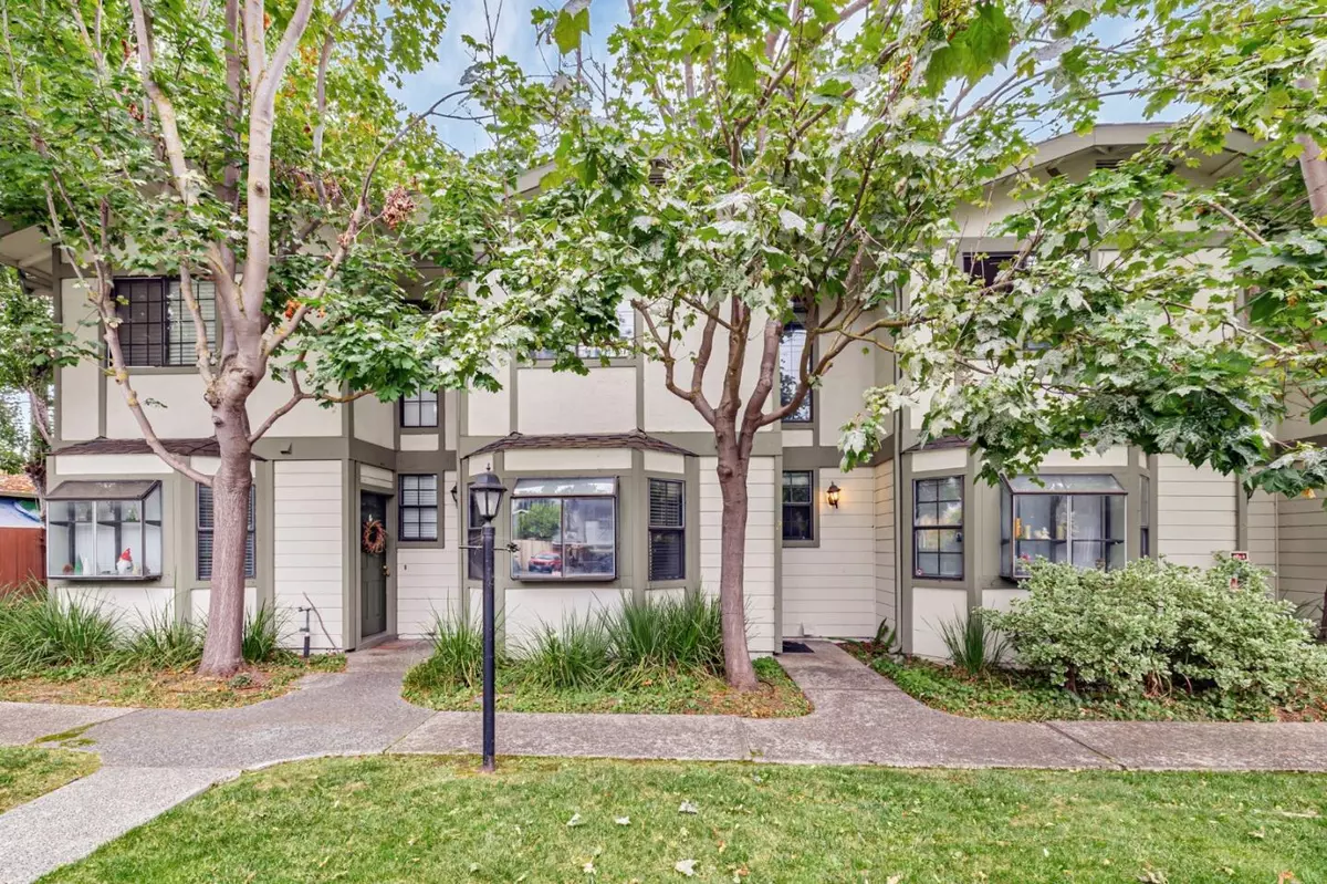 Mountain View, CA 94043,175 Evandale AVE 2