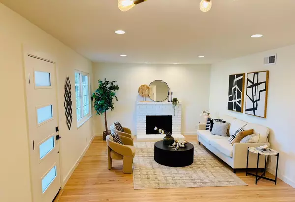 Cupertino, CA 95014,7438 Stanford PL