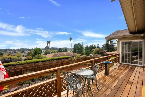 7547 Arden WAY, Aptos, CA 95003