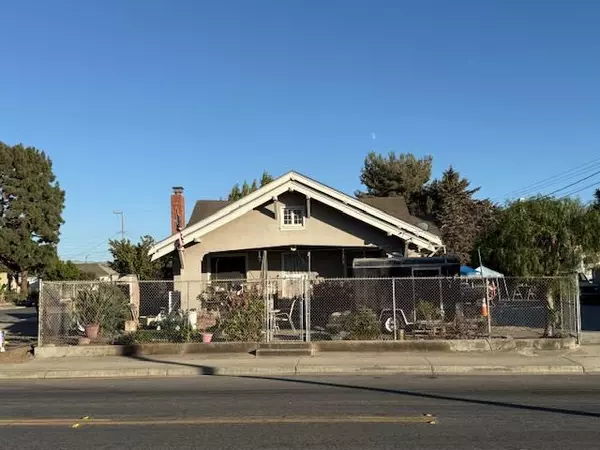 Alviso, CA 95002,1391 State ST