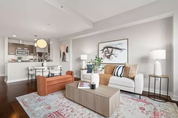 San Francisco, CA 94158,300 Berry ST 914