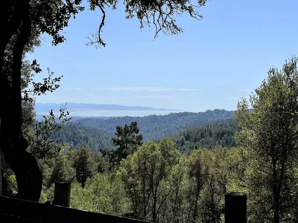 2033 Eureka Canyon RD, Watsonville, CA 95076