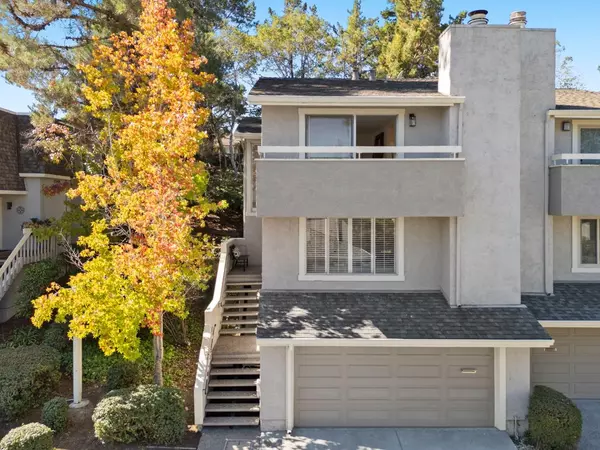 San Mateo, CA 94402,62 Lyonridge LN