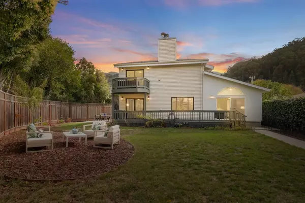 Pacifica, CA 94044,1127 Galvez DR