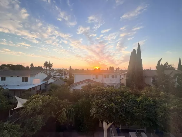 Milpitas, CA 95035,521 Topham CT