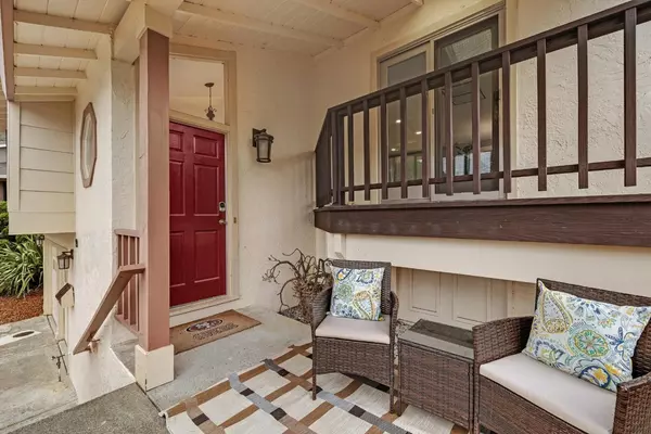 Pacifica, CA 94044,19 Elk CT