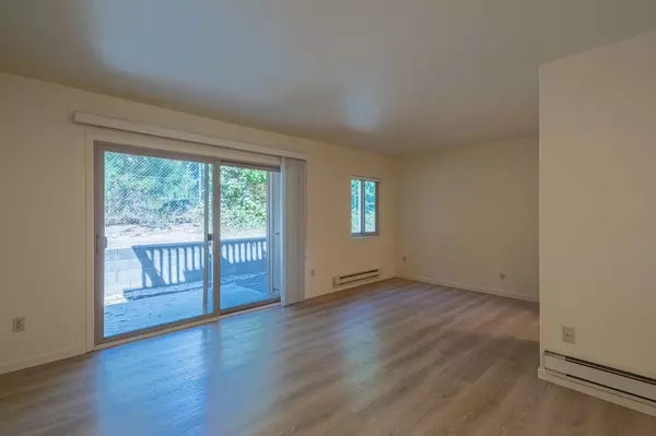 Monterey, CA 93940,300 Glenwood CIR 189