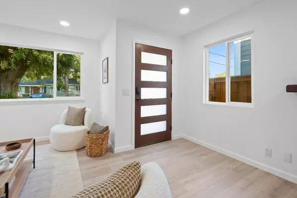 Menlo Park, CA 94025,824 14th AVE