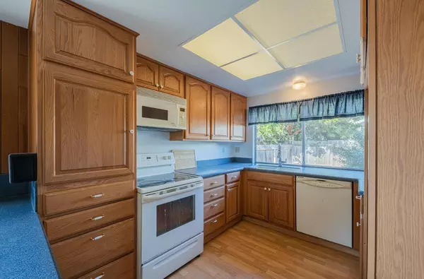 Salinas, CA 93901,464 La Jolla WAY