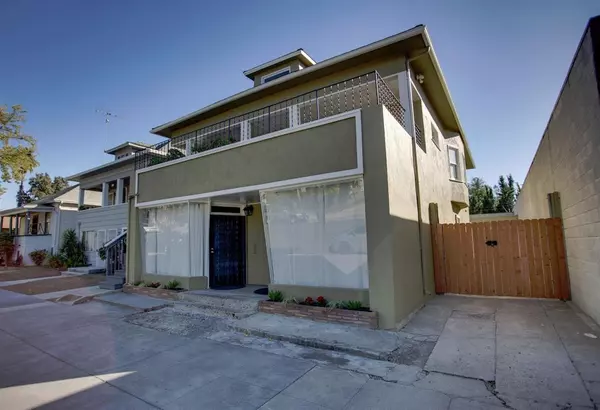 Sacramento, CA 95817,3012 4th AVE