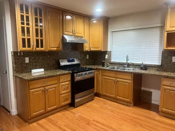 Fremont, CA 94555,33710 Shylock DR