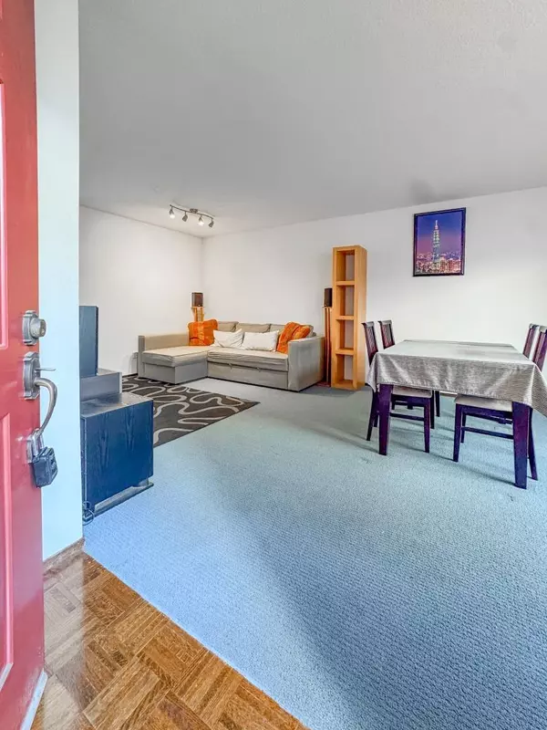 San Jose, CA 95129,6923 Chantel CT