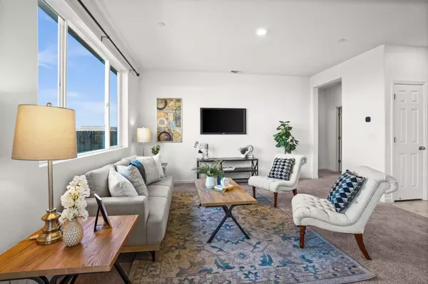 Sacramento, CA 95829,8189 Scrimshaw WAY