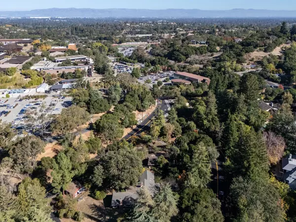 Los Altos Hills, CA 94022,25310 Elena RD