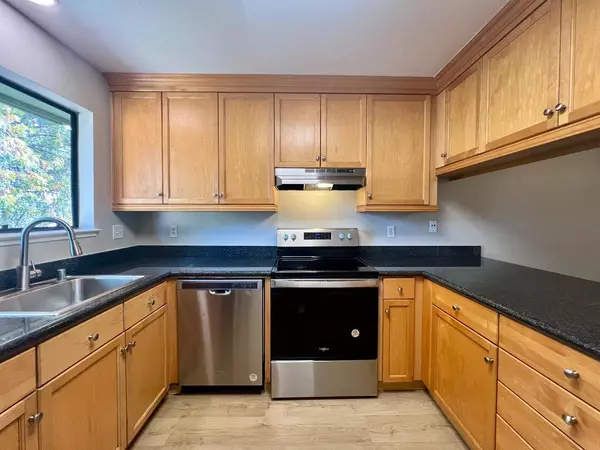 Fremont, CA 94536,38780 Tyson LN 305C