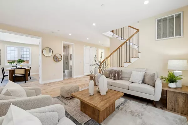 San Mateo, CA 94401,121 S Fremont ST