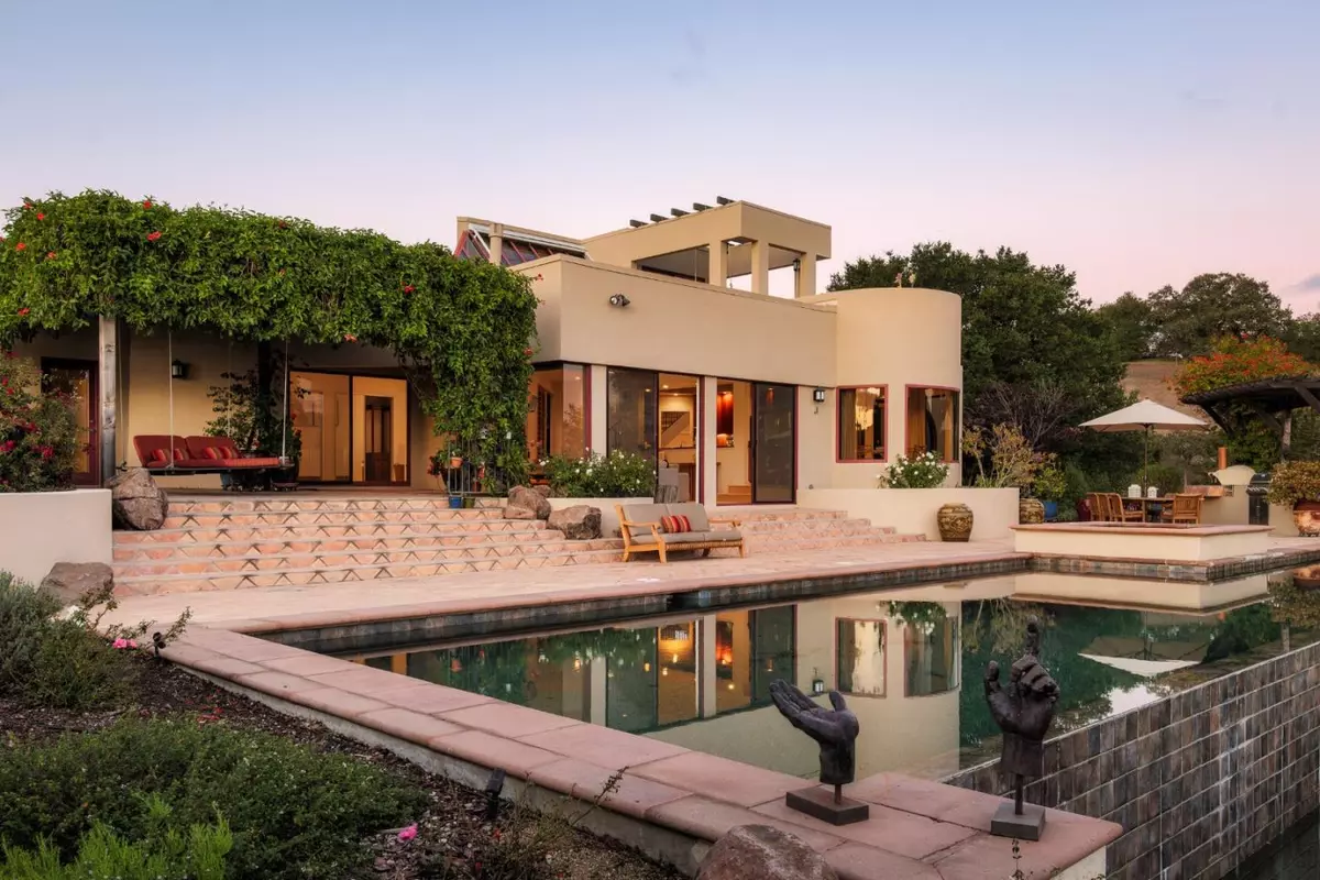 Los Altos Hills, CA 94022,14300 Saddle Mountain DR