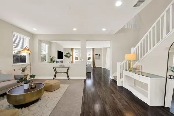 Vacaville, CA 95687,307 Maverick DR