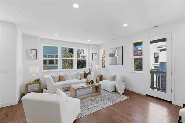 Sunnyvale, CA 94086,125 Maidenhair TER