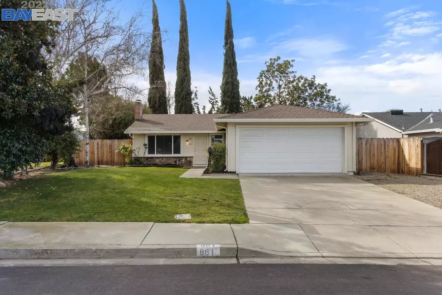 861 Debra St, Livermore, CA 94550