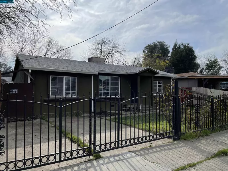 2604 W Acacia St, Stockton, CA 95203