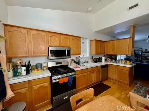 Topanga, CA 90290,136 Pueblo LN