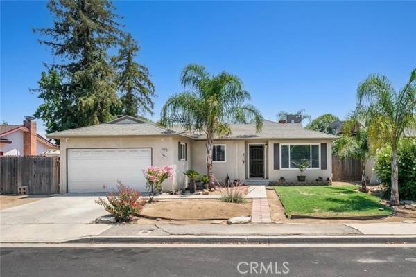 1744 Cherryfield AVE, Clovis, CA 93611