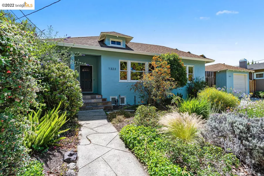 1323 Peralta Ave, Berkeley, CA 94702