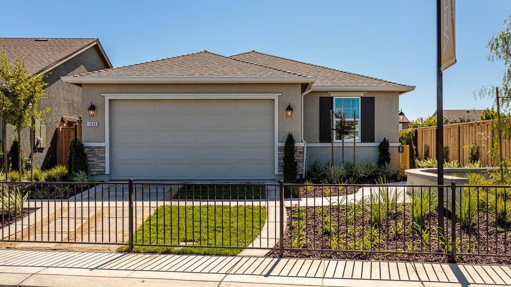 1090 Camborne DR, Manteca, CA 95336