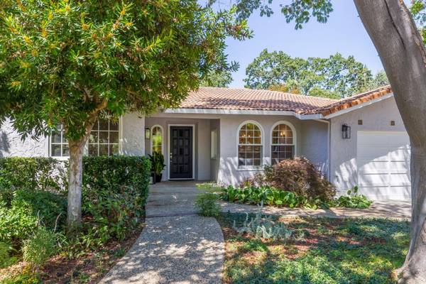 15936 Barry LN, Monte Sereno, CA 95030