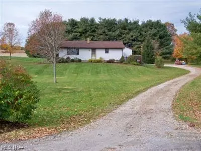 7304 N Geyers Chapel, Smithville, OH 44691