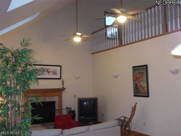 Avon Lake, OH 44012,32089 Country Club DR