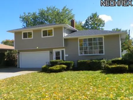 5949 White Pine DR, Bedford Heights, OH 44146