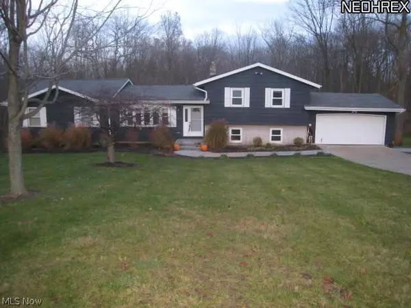 3735 Whitepine DR, Richfield, OH 44286