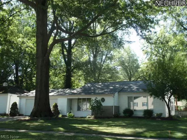 327 Miami AVE, Elyria, OH 44035