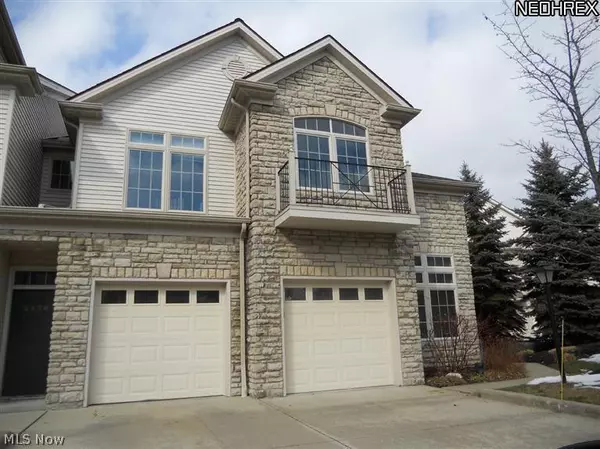 3176 Richmond RD, Beachwood, OH 44122