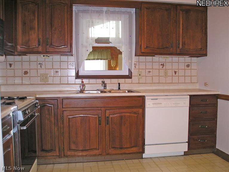 Brooklyn, OH 44144,4589 Eastlane DR