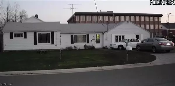 340 49th ST, Elyria, OH 44035