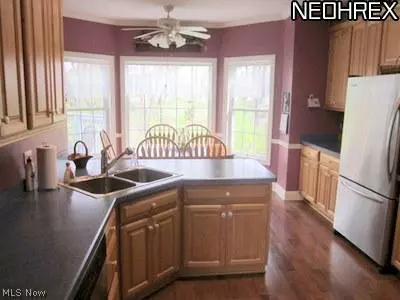 Olmsted Falls, OH 44138,24061 Briarpatch DR