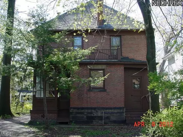 Cleveland Heights, OH 44106,2337 Bellfield AVE