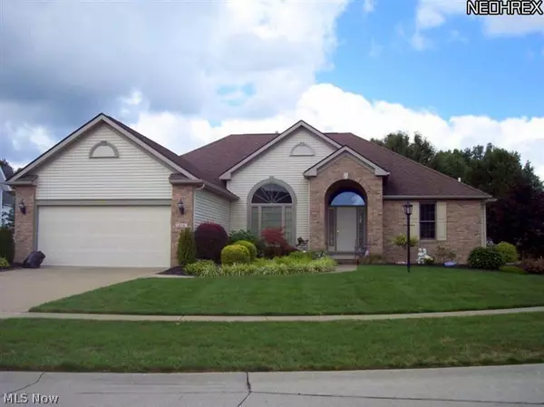 124 Barrington CT, Elyria, OH 44035