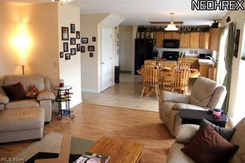 Wadsworth, OH 44281,435 Rockglen DR