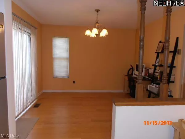 Strongsville, OH 44136,14090 Settlers Way DR