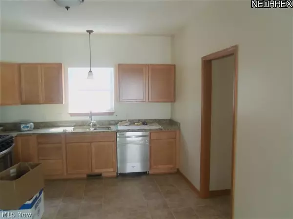 Cleveland, OH 44112,1854 Idlewood AVE