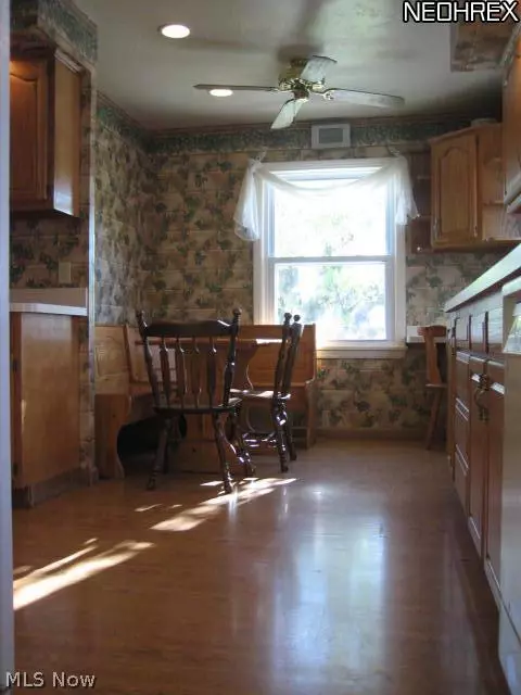 South Euclid, OH 44121,1520 Maplegrove RD