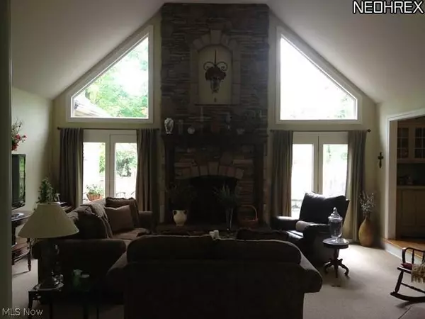 Burbank, OH 44214,920 W Easton RD