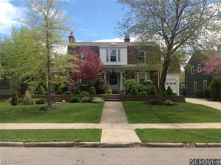 Lakewood, OH 44107,1079 Forest Cliff DR